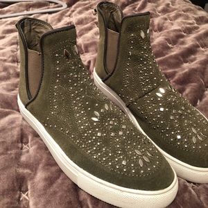Report olive green hightops